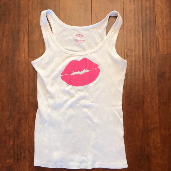 Victoria's Secret Tops - Victoria’s Secret tank 👄